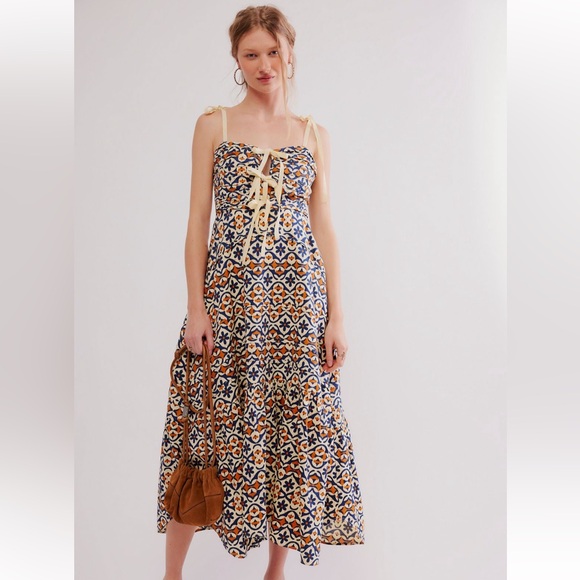 Free People Dresses & Skirts - Free People Palma Printed Midi Dress
